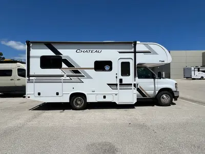 2027 Thor Motor Coach Chateau photo 21