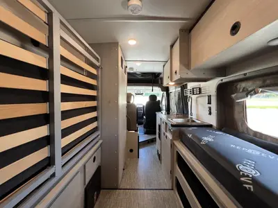 2027 Winnebago Solis photo 4