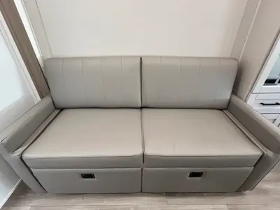 2027 Entegra Coach Odyssey photo 15