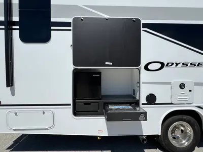 2027 Entegra Coach Odyssey photo 26