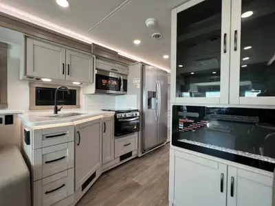 2027 Entegra Coach Vision XL photo 8