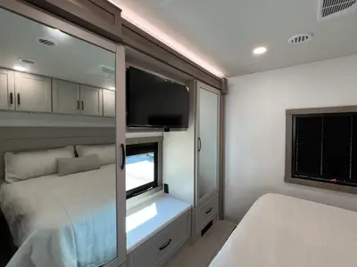 2027 Entegra Coach Vision XL photo 19