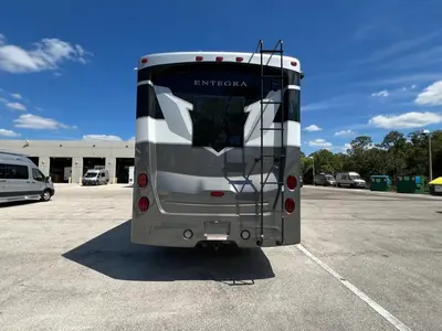 2027 Entegra Coach Vision XL photo 28