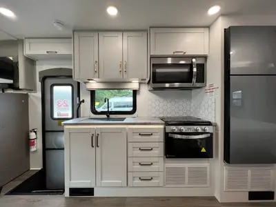 2027 Entegra Coach Odyssey photo 8