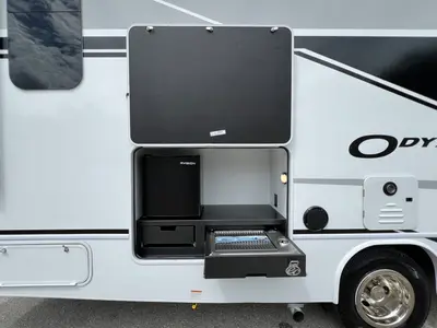 2027 Entegra Coach Odyssey photo 27