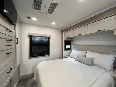 2027 Entegra Coach Odyssey photo 18