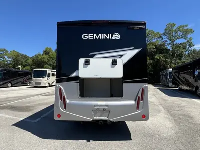 2027 Thor Motor Coach Gemini photo 22