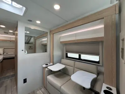 2027 Thor Motor Coach Gemini photo 12