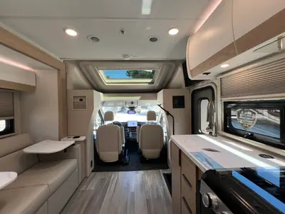 2027 Thor Motor Coach Gemini photo 3