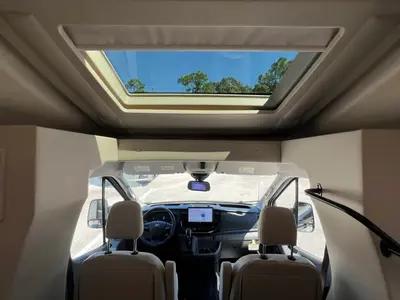 2027 Thor Motor Coach Gemini photo 4
