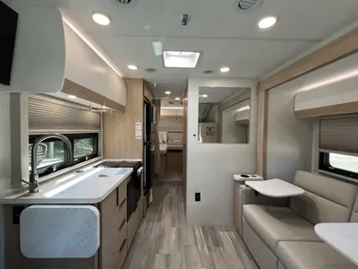 2027 Thor Motor Coach Gemini photo 5