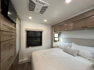 2027 Entegra Coach Odyssey photo 18