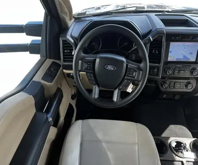 2021 Thor Motor Coach Omni photo 2