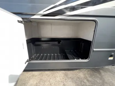 2023 Thor Motor Coach Quantum photo 26