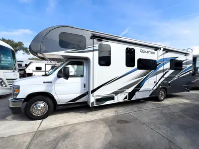 2023 Thor Motor Coach Quantum photo 23
