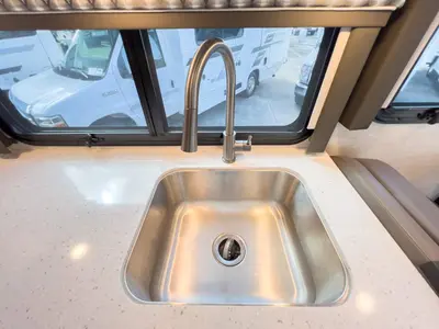 2023 Thor Motor Coach Quantum photo 9