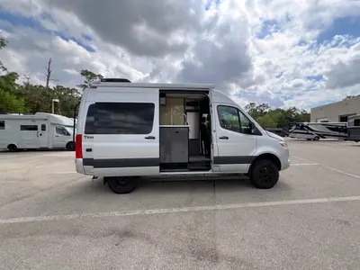 2023 Thor Motor Coach Tranquility photo 18