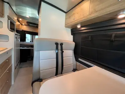 2024 Airstream Rangeline photo 13