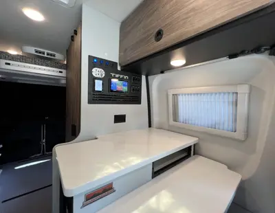 2026 Tiffin Motorhomes GH1 photo 11