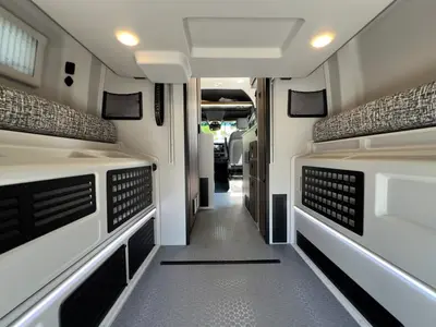 2026 Tiffin Motorhomes GH1 photo 4