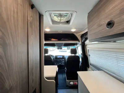 2026 Tiffin Motorhomes GH1 photo 5
