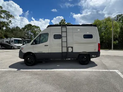 2026 Tiffin Motorhomes GH1 photo 19