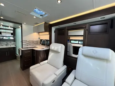 2020 Leisure Travel Unity photo 6