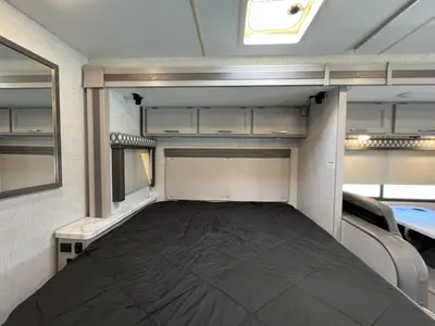 2023 Thor Motor Coach Geneva photo 18