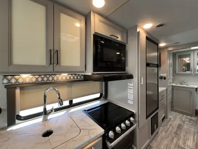 2023 Thor Motor Coach Geneva photo 9