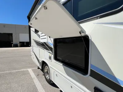 2023 Thor Motor Coach Geneva photo 25
