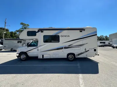 2023 Thor Motor Coach Geneva photo 26