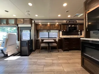 2021 Tiffin Motorhomes Allegro Open Road photo 6
