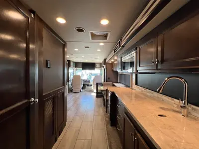 2021 Tiffin Motorhomes Allegro Open Road photo 3