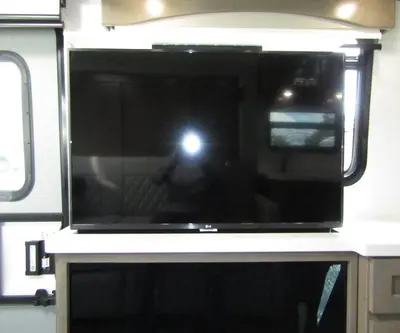 2023 Regency Conversions Ultra Brougham photo 16