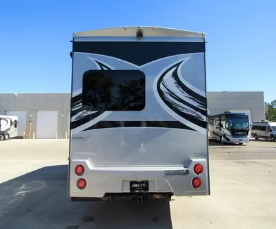 2022 Dynamax Corp Isata 3 Series photo 26
