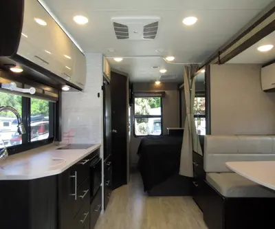 2019 Thor Motor Coach Compass photo 5