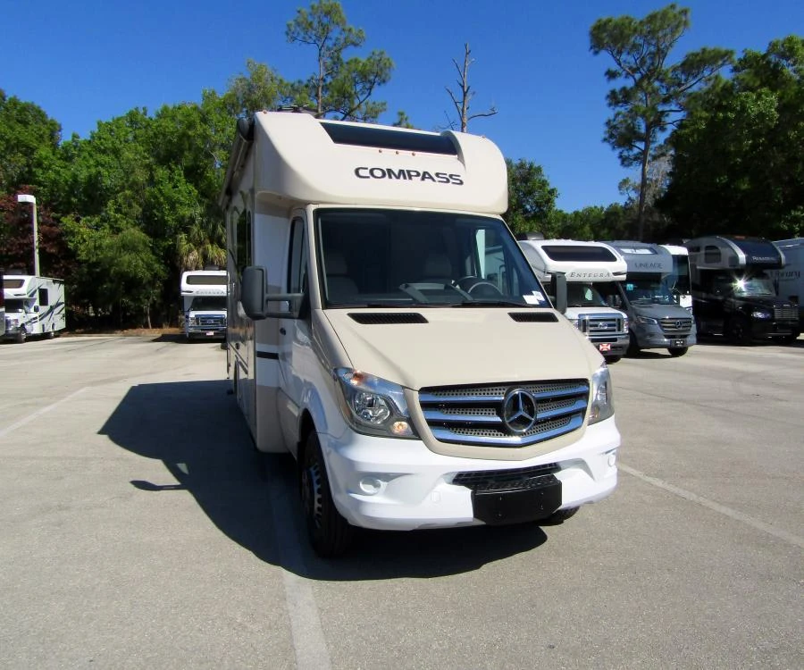 2019 Thor Motor Coach Compass exterior