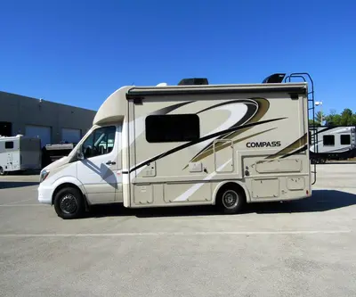 2019 Thor Motor Coach Compass photo 24