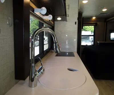 2019 Thor Motor Coach Compass photo 10