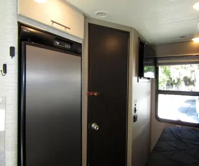 2019 Thor Motor Coach Compass photo 13