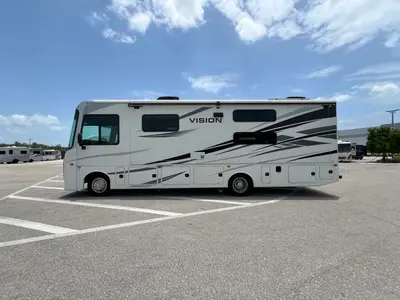 2024 Entegra Coach Vision photo 27