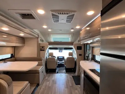 2024 Thor Motor Coach Delano photo 3