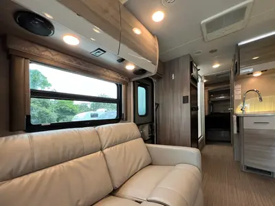 2023 Thor Motor Coach Delano photo 12