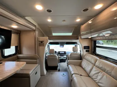 2023 Thor Motor Coach Delano photo 3