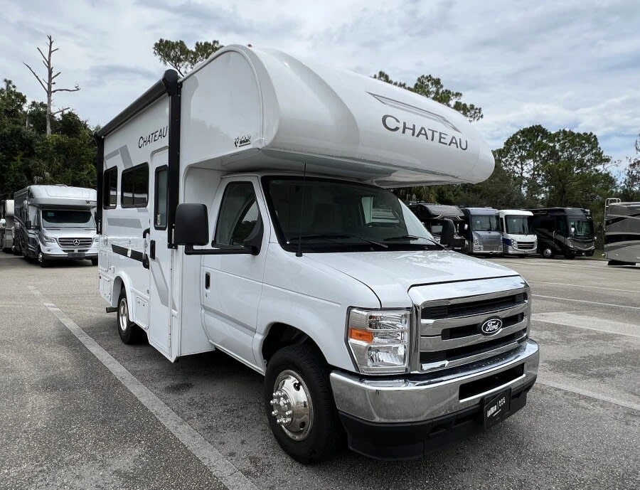 2026 Thor Motor Coach Chateau exterior