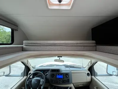 2026 Thor Motor Coach Chateau photo 4