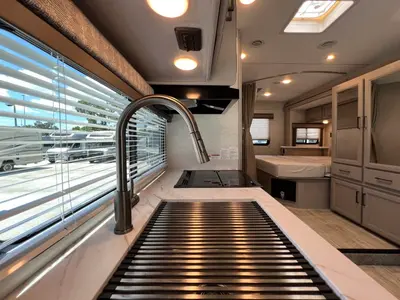 2024 Thor Motor Coach Chateau photo 11