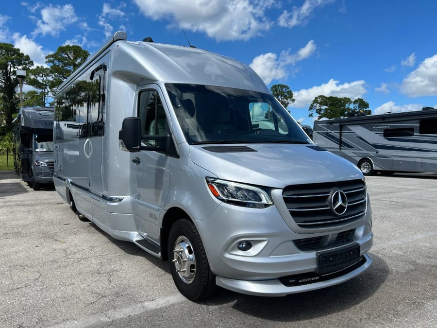 2022 Airstream Atlas exterior