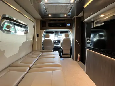 2022 Airstream Atlas photo 15