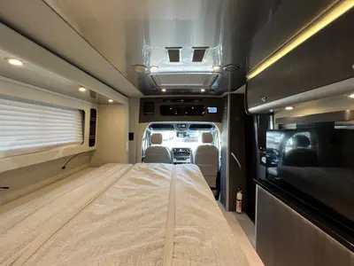 2022 Airstream Atlas photo 16